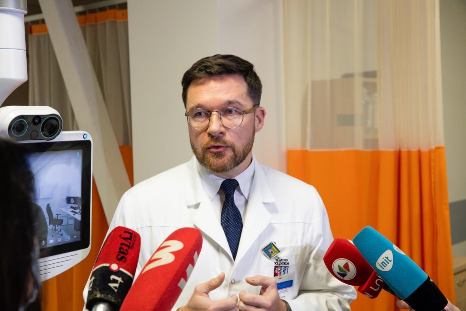 Ministras: telemedicinos centras leis tartis dėl ligonių būklės, teikti skubią pagalbą 