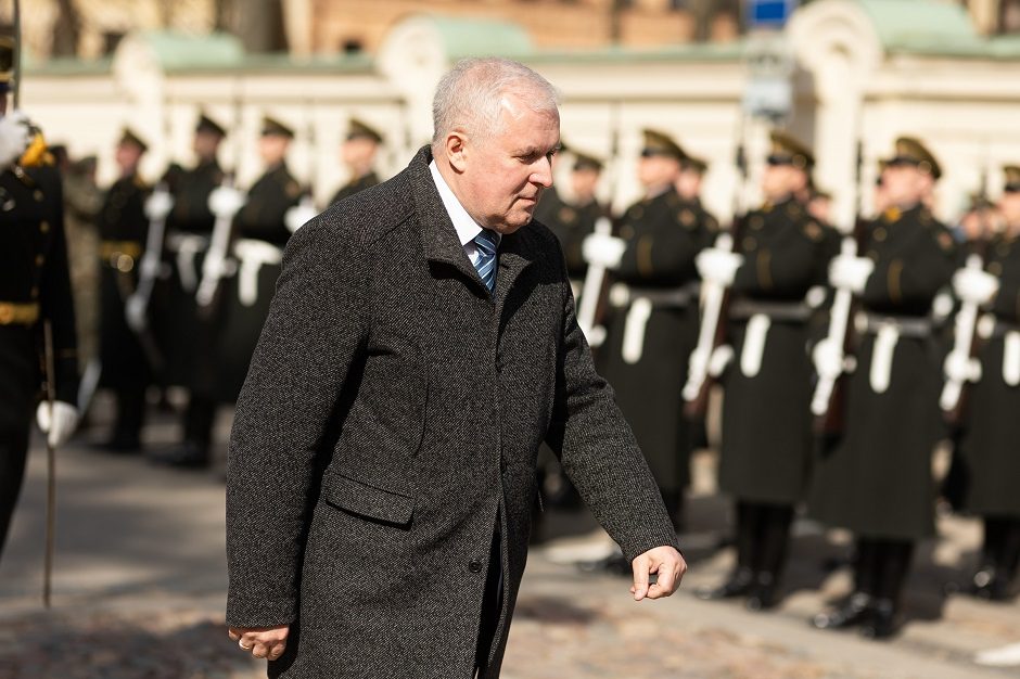 Antirkorupcijos komisija nebetirs A. Anušausko teiginių dėl įtakos viešiesiems pirkimams