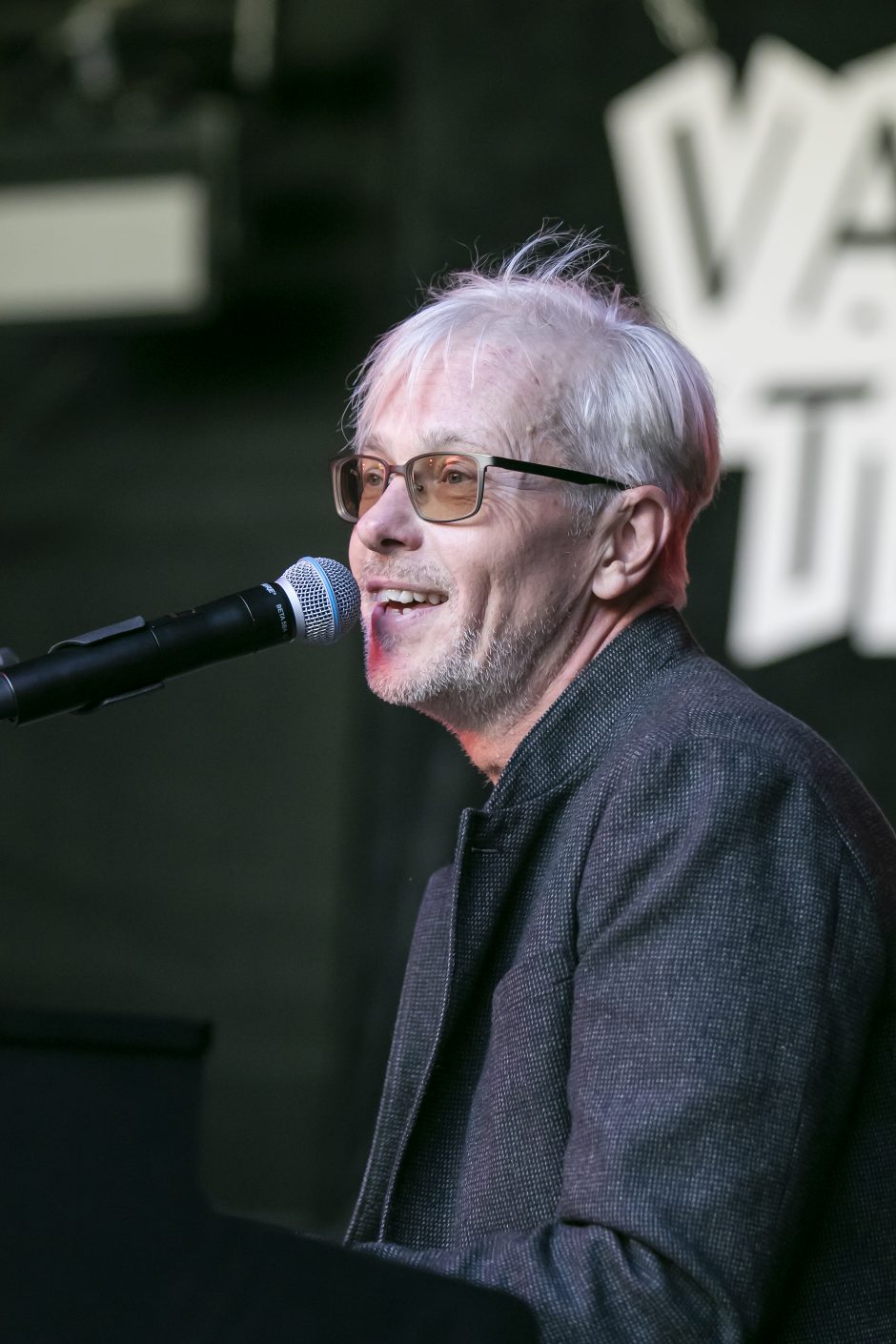 Gyvos muzikos klube „Tamsta“ – dainuojamosios poezijos konkurso apdovanojimai ir koncertas