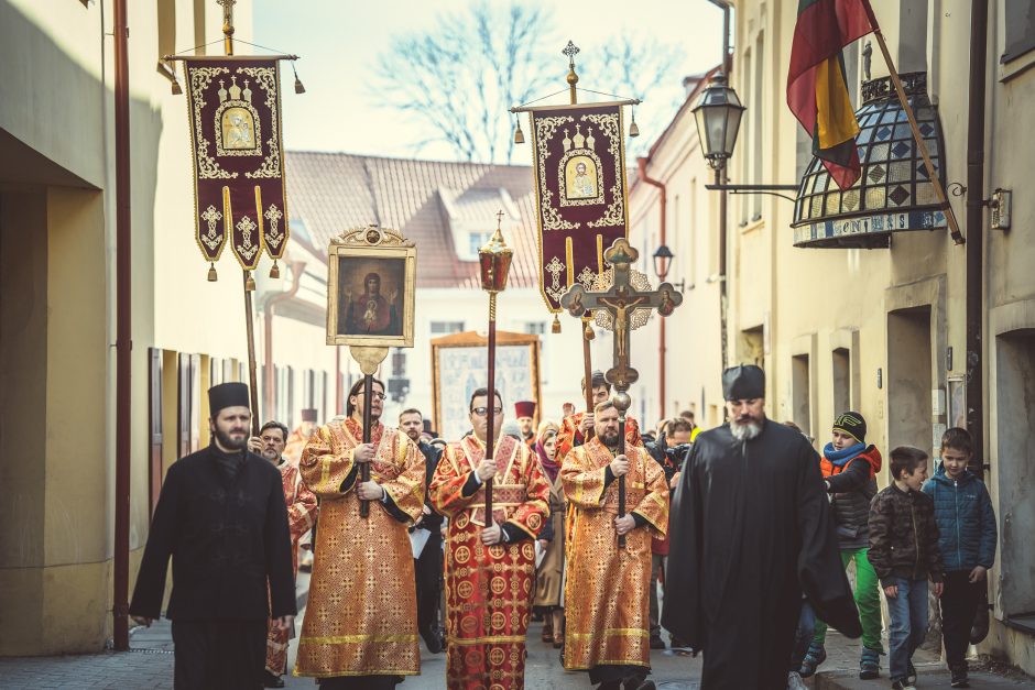 Tūkstančiai stačiatikių  išreiškė savo požiūrį į bandymus suskaldyti bažnyčią