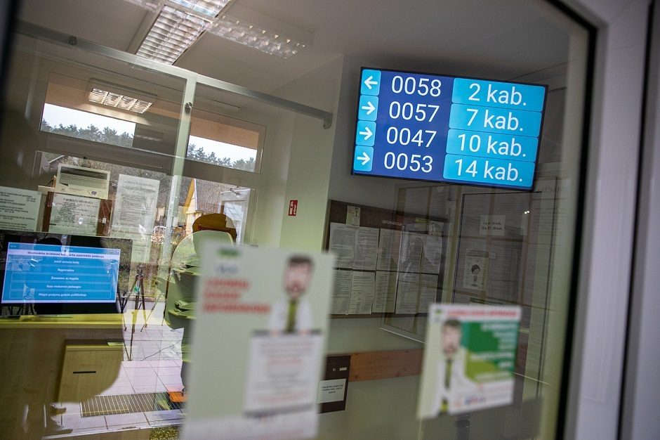 Eilių pas gydytojus stebėjimui – ministerijos sukurta švieslentė