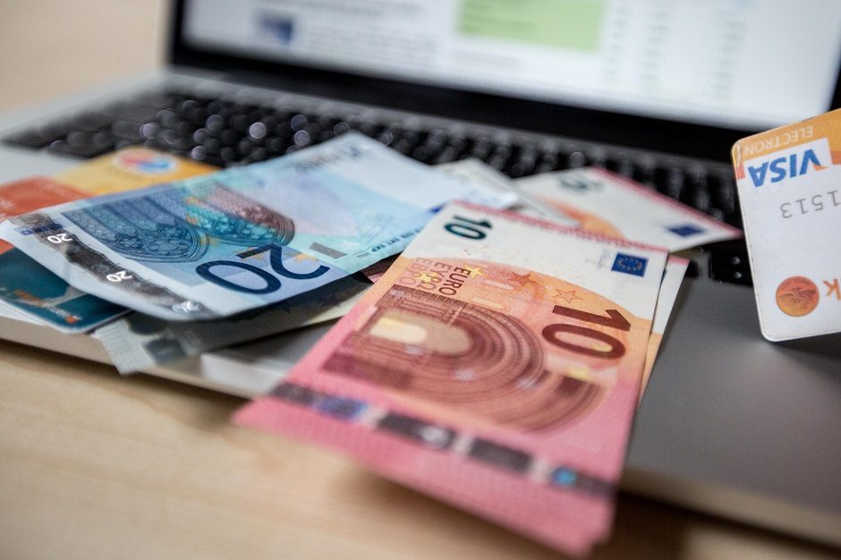 Seimas: bankrutavus darbdaviui, išmokas darbuotojai gaus palankesnėmis sąlygomis 