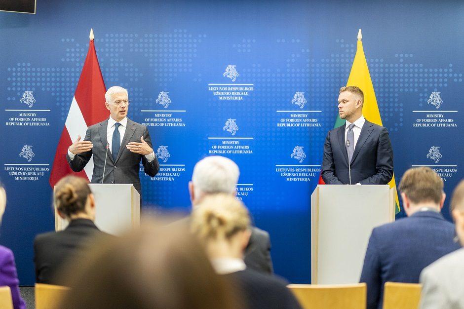 Lietuvos, Latvijos ministrai atmeta nestabilumo tikimybę po rinkimų Lenkijoje