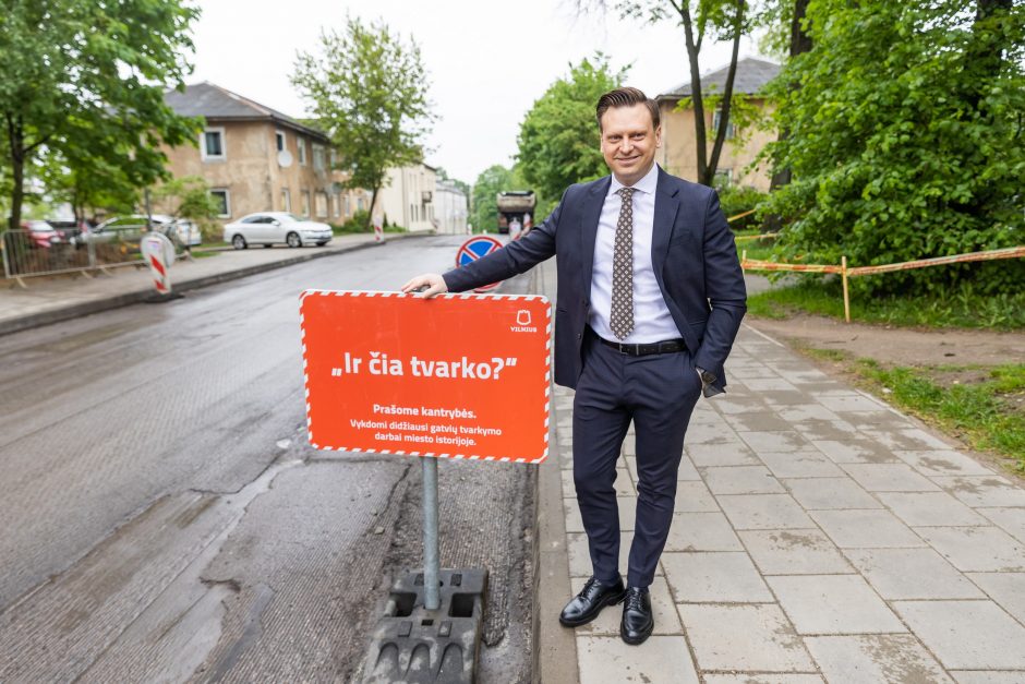 Nuo gatvių taisymo iki NATO viršūnių: ką per 100 naujos kadencijos dienų pasiekė Vilnius