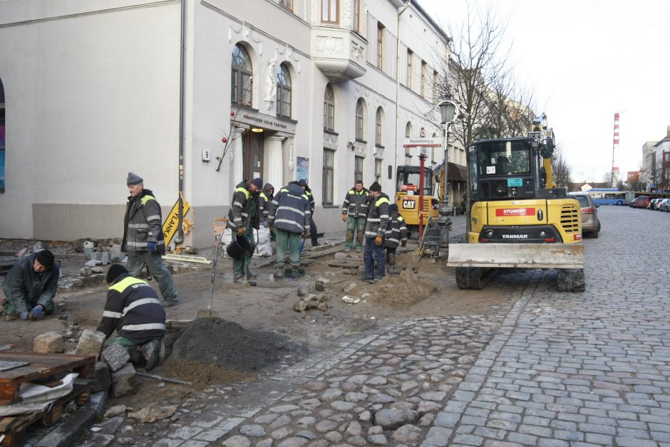 Senamiestyje įsisuko kelininkai: neįveikiamų bortelių nebeliks