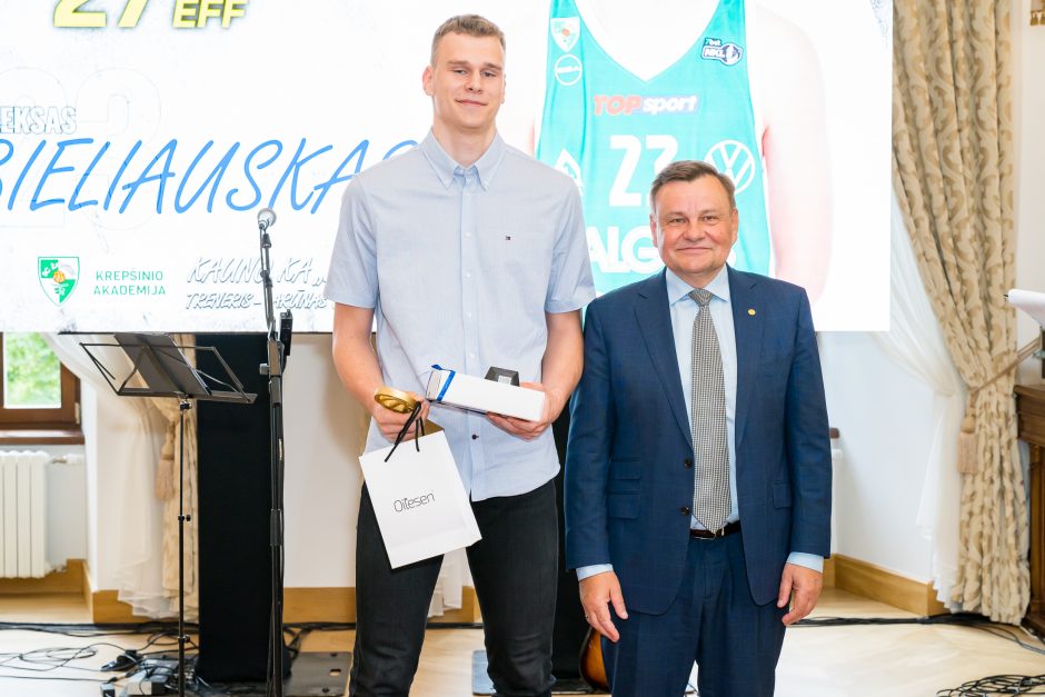 Lietuvos moksleivių krepšinio lygos uždarymo šventė