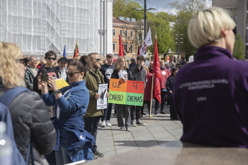 Profesinių sąjungų eisena Kaune: reikalavo poilsio ir didesnės algos