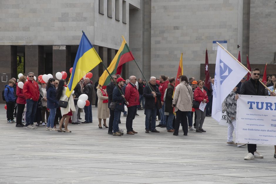 Profesinių sąjungų eisena Kaune: reikalavo poilsio ir didesnės algos