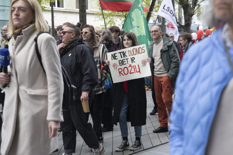 Profesinių sąjungų eisena Kaune: reikalavo poilsio ir didesnės algos