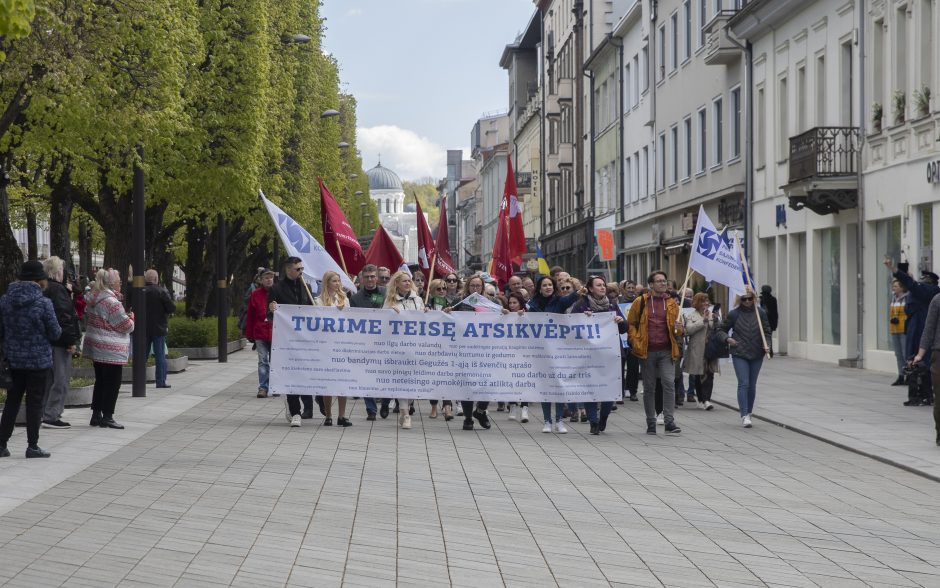 Profesinių sąjungų eisena Kaune: reikalavo poilsio ir didesnės algos
