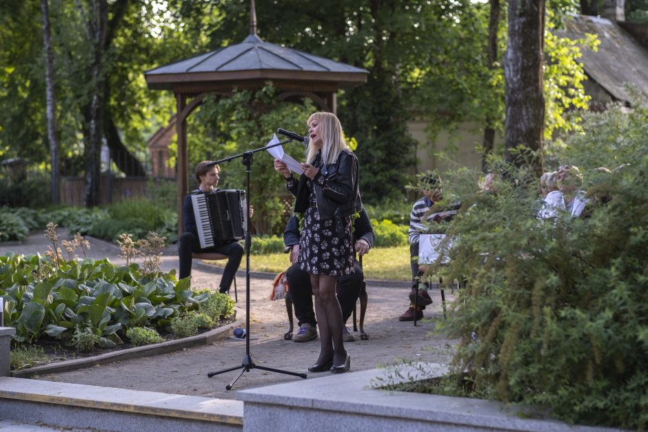 Kaune vainikuotas „Poezijos pavasario“ laureatas