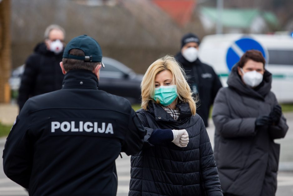 Ministrė: nesinorėtų, kad policijai dėl kaukių žmones tektų bausti