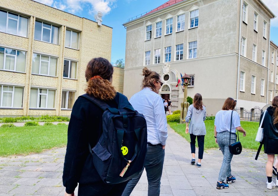 Abiturientai laiko valstybinį istorijos brandos egzaminą