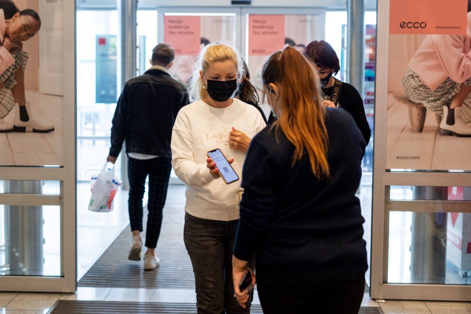 Prekybininkai naujai tvarkai be „gpaso“ pasiruošę, mano, kad eilių nebus