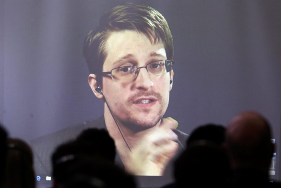 JAV paslapčių viešintojui E. Snowdenui pratęstas leidimas gyventi Rusijoje