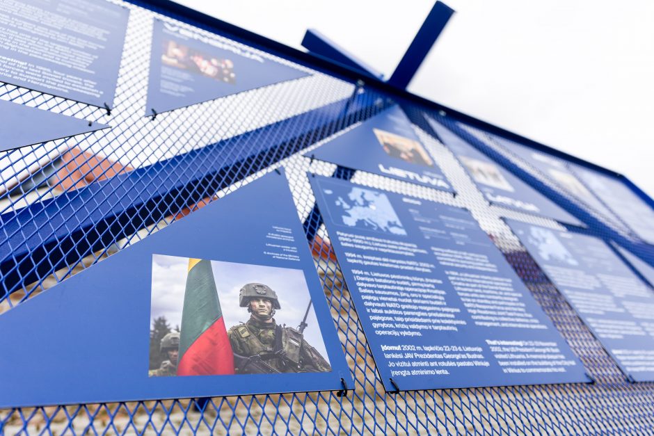 Lietuva mini įstojimo į NATO 19-ąsias metines: vyks minėjimas, atidaroma paroda