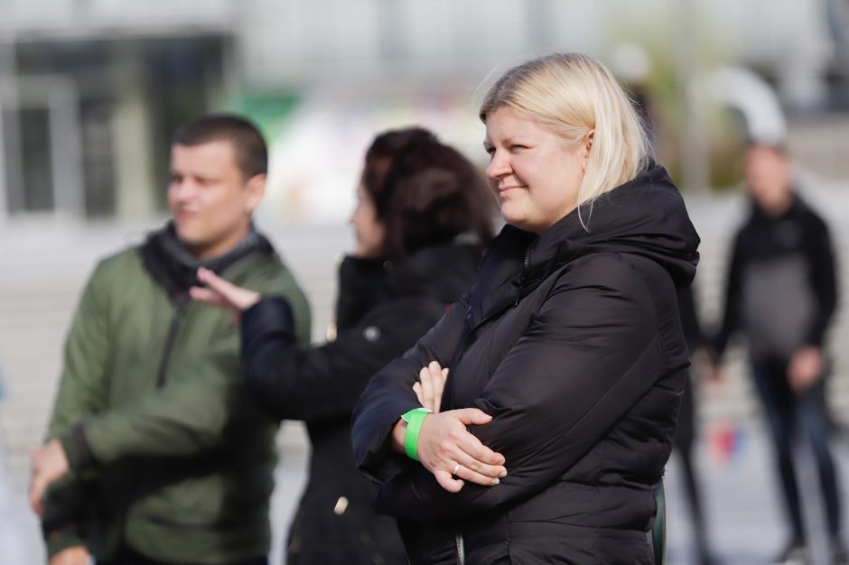 Judėjimo sveikuoliai okupavo Vienybės aikštę: kai kurie jų tokiais tapo tik šiandien