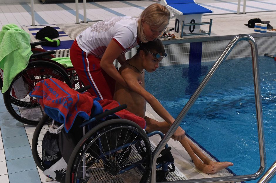 Pašalinta iš Rio parolimpiados Rusija pradėjo savo žaidynes