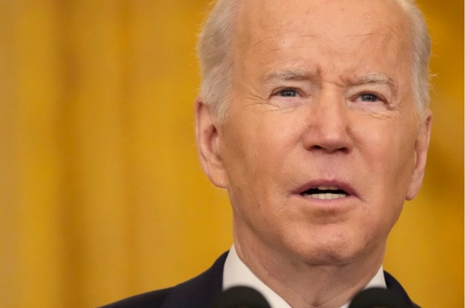 J. Bidenas: pasaulis patrauks Rusiją atsakomybėn už Ukrainos užpuolimą