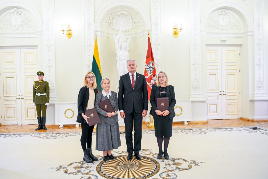 G. Nausėda įteikė apdovanojimus žydų gelbėtojams
