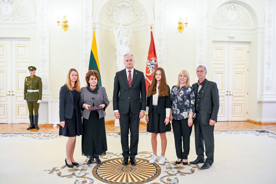 G. Nausėda įteikė apdovanojimus žydų gelbėtojams