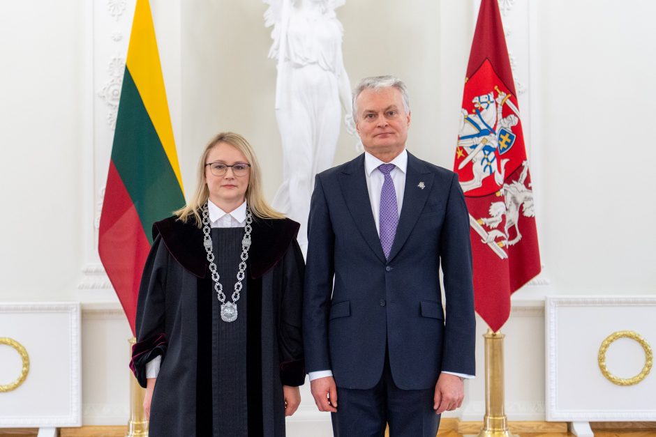 G. Nausėda priėmė naujų Vilniaus miesto ir regiono apylinkių teisėjų priesaikas