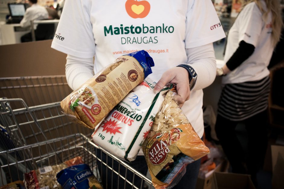 Jubiliejinėje „Maisto banko“ akcijoje – viltys pažaboti skurdą