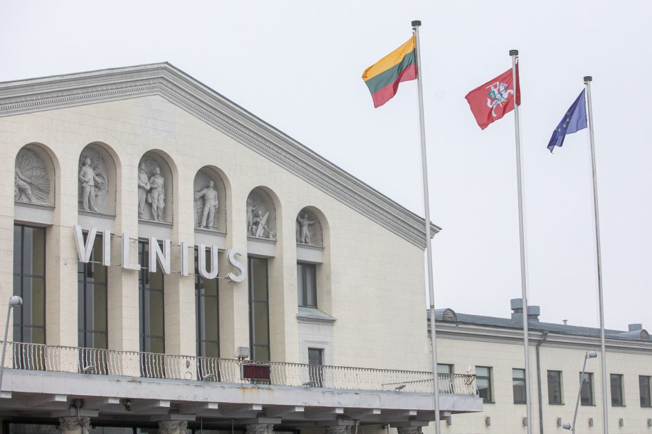 Ragina Vilniaus oro uosto pastatą išbraukti iš saugotinų vertybių sąrašo