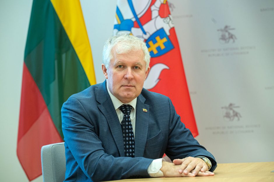 Lietuvos politikai sveikina JAV prezidento sprendimą siųsti daugiau karių į Baltijos šalis