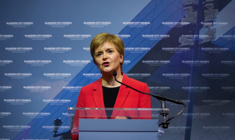 Škotijos nacionalistai laimėjo parlamento rinkimus: reikalauja naujo referendumo