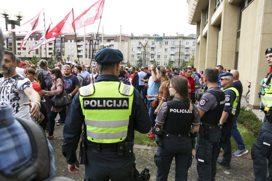 Policija ruošiasi penktadienio mitingui: mobilizuojamos pajėgos, tveriamos institucijos