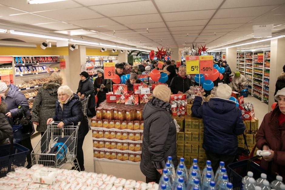 Vilniaus Savanorių prospekte – atnaujinta „Maximos“ parduotuvė