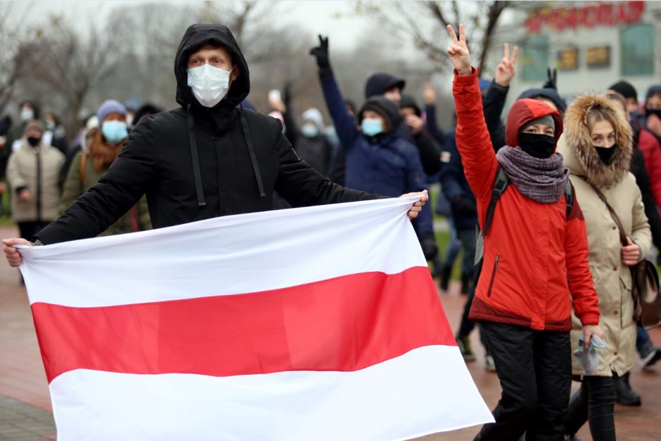 Aukas baltarusiams Lietuvoje rinkusi verslininkė pelnėsi iš jų apgyvendinimo