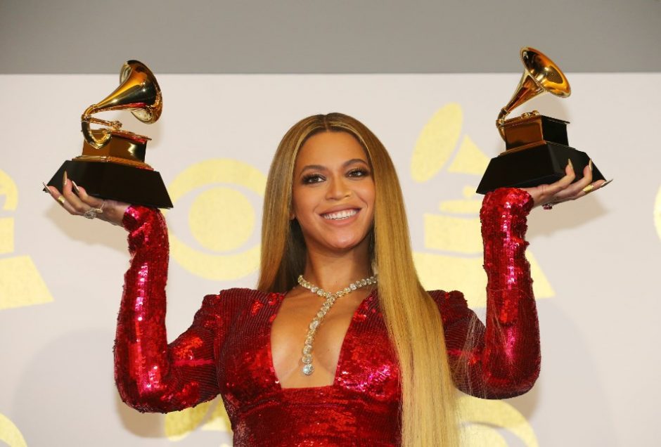Muzikos pasaulis rengiasi pandeminiams „Grammy“ apdovanojimams: kas nominuoti?