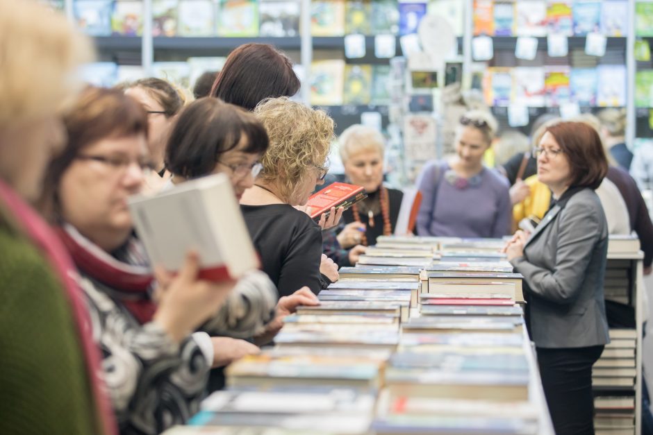 Į Knygų mugę – viešuoju transportu ir specialiu maršrutu