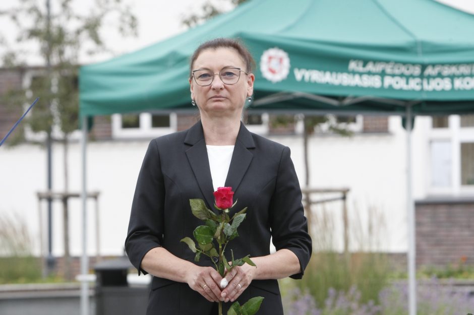 Neramus šventinis savaitgalis Žvejybos uosto rajone: išgertą butelį sviedė pro langą