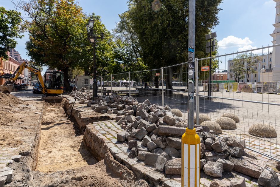 Rotušės aikštėje pluša archeologai: ko ieško?