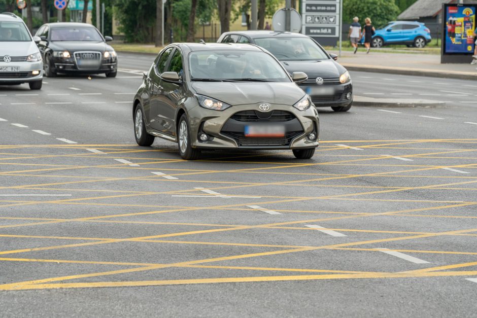 Kauno sankryžose plečiasi korių tinklas