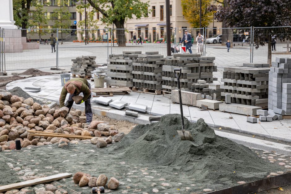 Laisvės alėjoje – istorinio grindinio intarpas