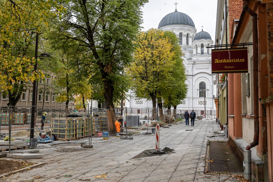 Laisvės alėjoje – istorinio grindinio intarpas