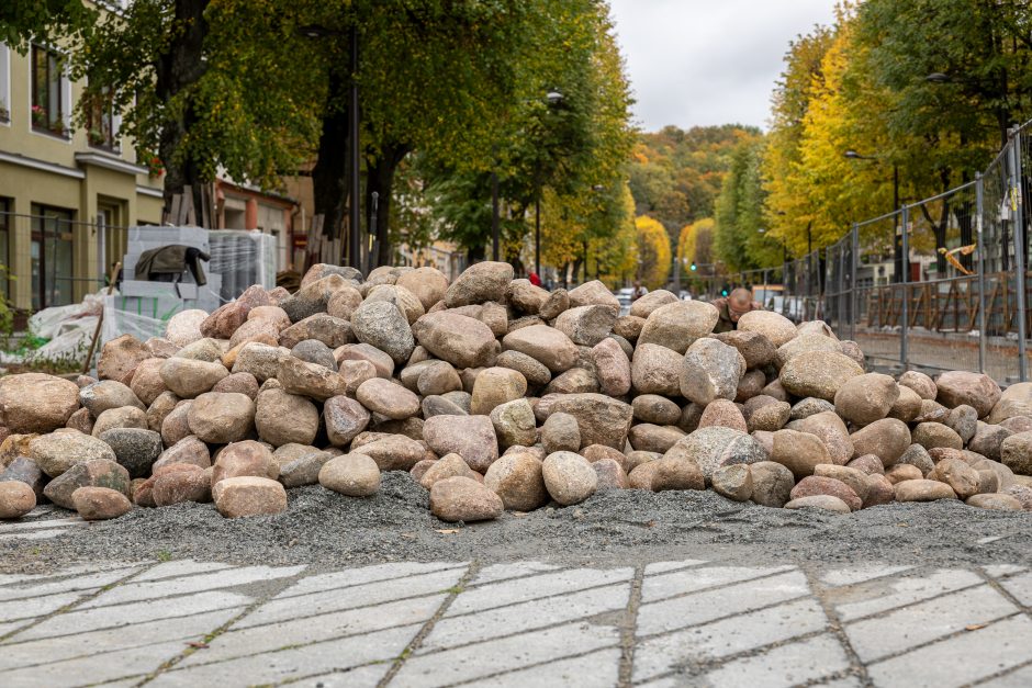 Laisvės alėjoje – istorinio grindinio intarpas