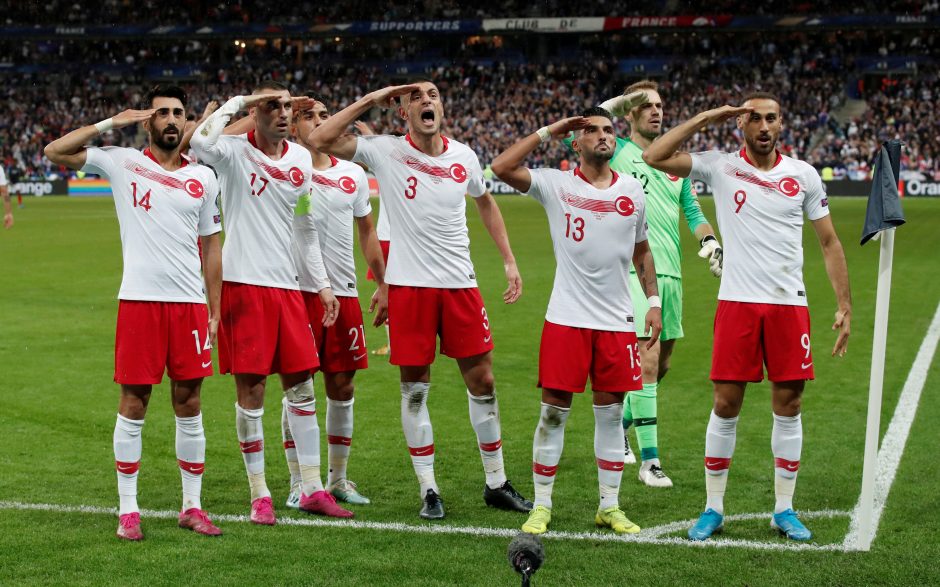 Futbolo rinktinei – neeiliniai iššūkiai