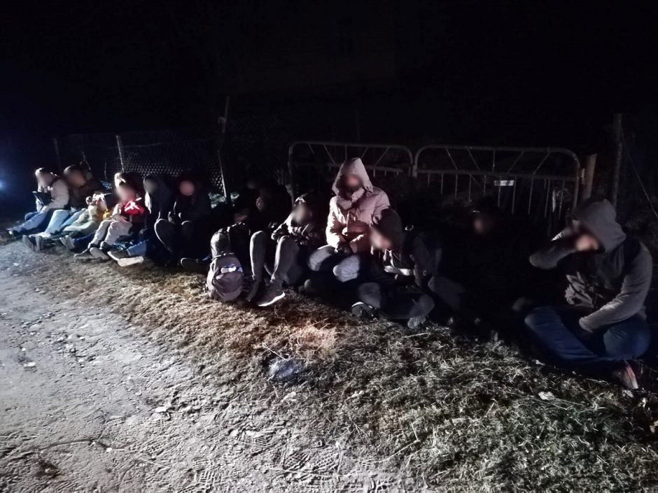 Aštuonilika pasienį neteisėtai kirtusių Irako piliečių pasiprašė prieglobsčio Lietuvoje 