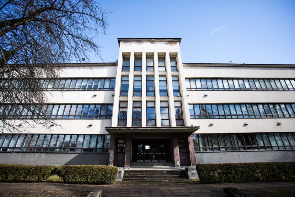 Kaune esančius unikalius baldus vertinęs restauratorius: pamačiau tikrą lobyną