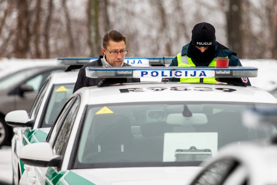 Vilniaus gatvėse – girtų vairuotojų virtinė: vienas tikino, kad promilės – nuo kramtomosios gumos