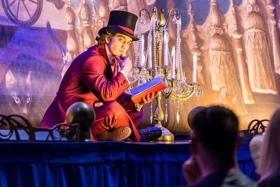 „Cirque du Soleil“ dėl karantino perkelia savo pasirodymus į televizorių ekranus