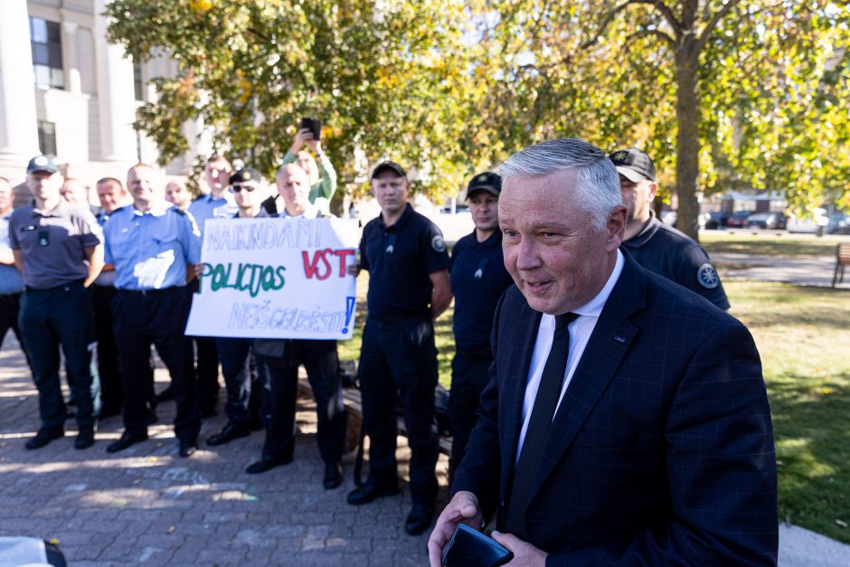 VST pareigūnų protestas