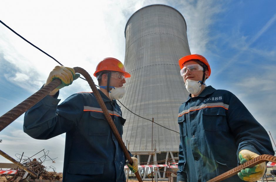 Baltarusija skelbia išjungusi Astravo AE pirmąjį reaktorių planiniam remontui