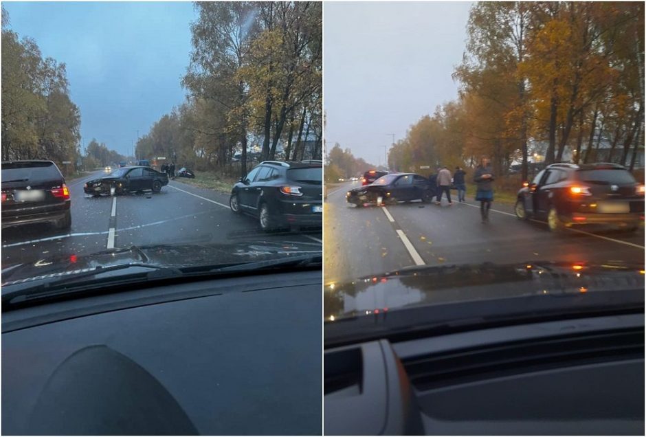 Vilniuje susidūrė BMW ir „Volvo“: prireikė ne tik pareigūnų, bet ir medikų