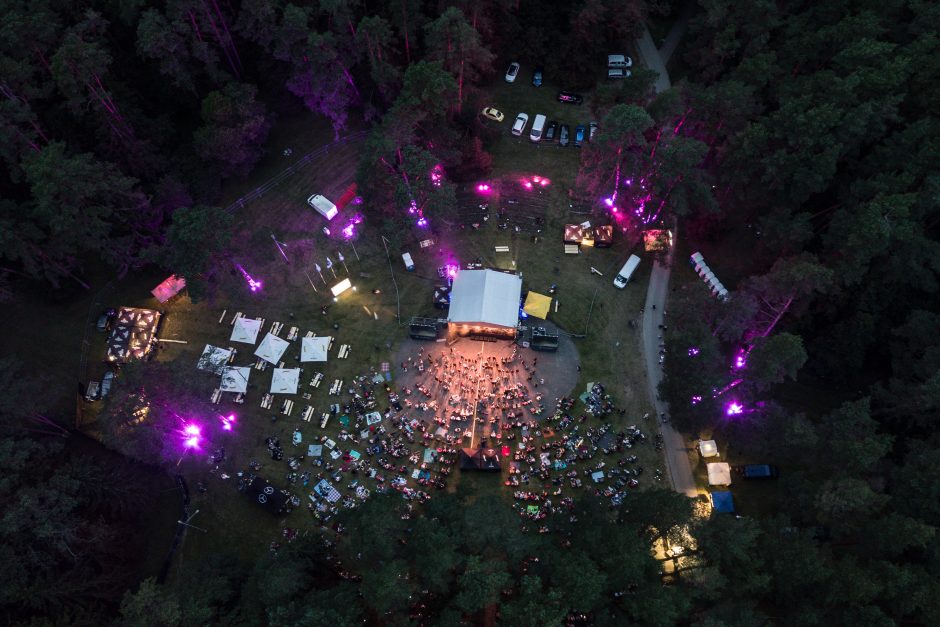 Festivalis „Purpurinis vakaras“ įvyks: šiais metais kvies atsigręžti į savo šaknis